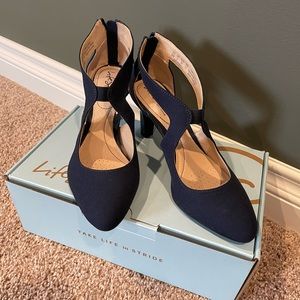 NIB LifeStride Giovanna Heel, Sz 8, Navy
